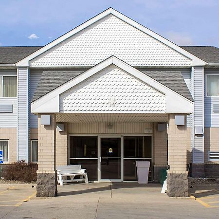 Quality Inn & Suites Sioux City Bagian luar foto
