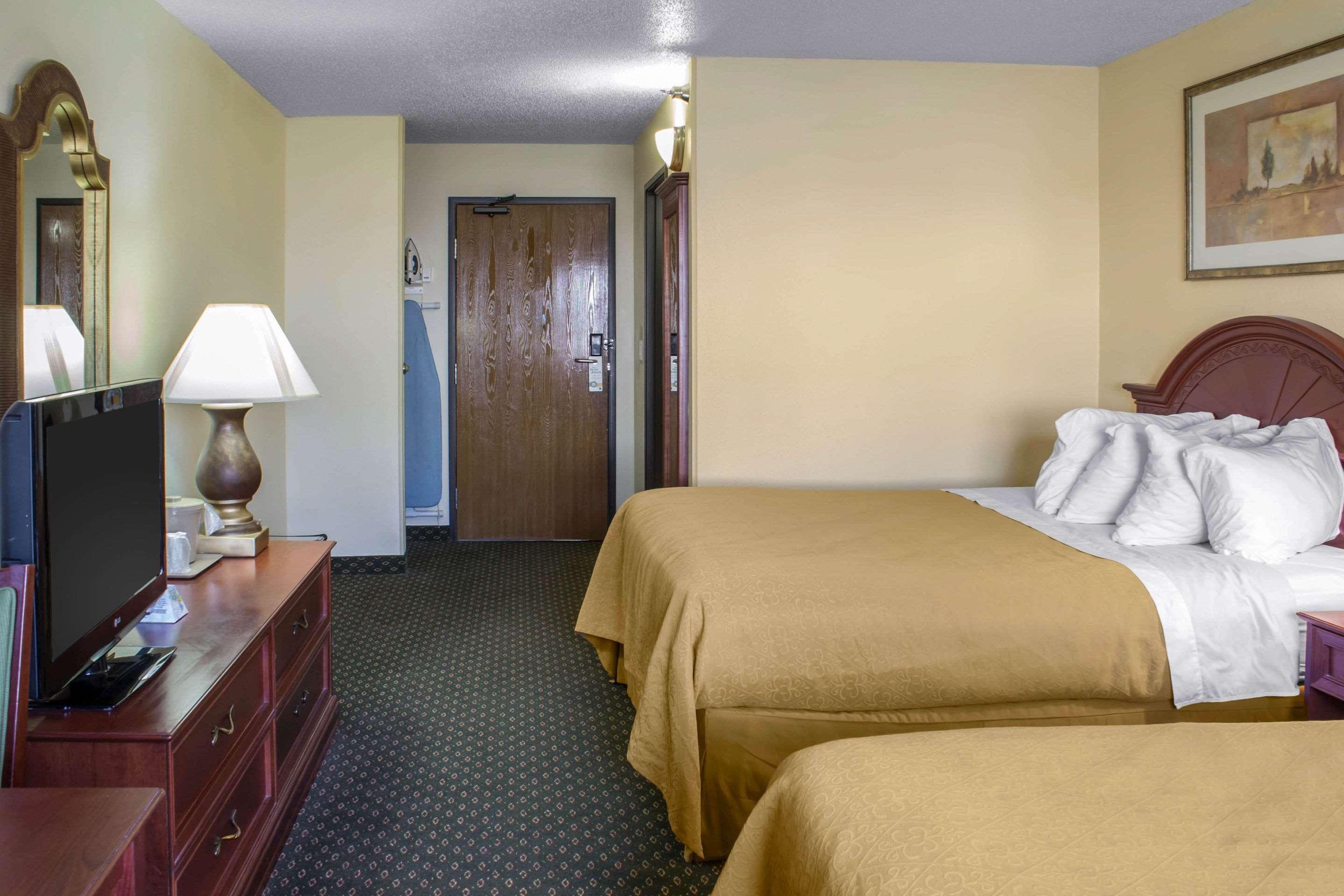 Quality Inn & Suites Sioux City Bagian luar foto