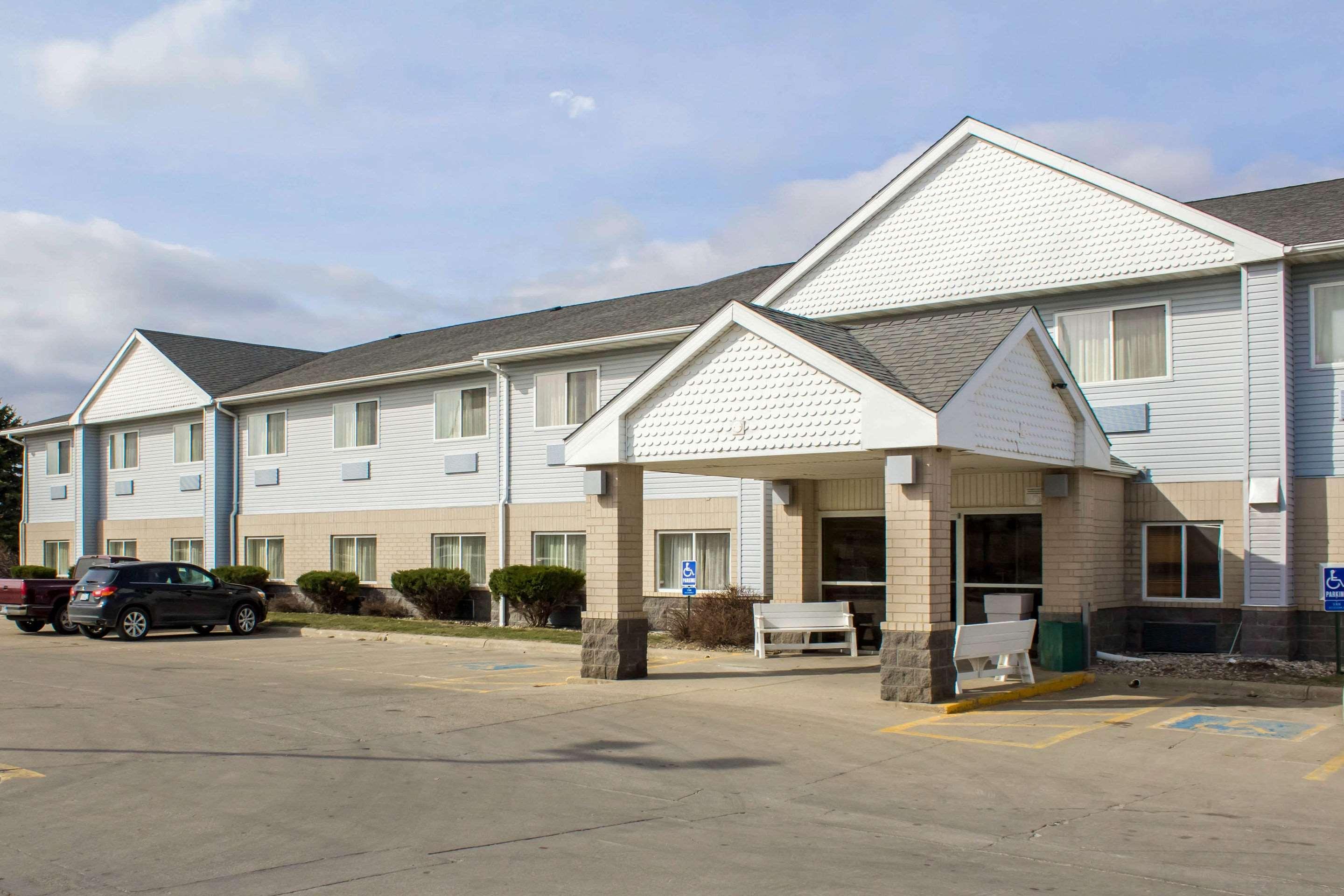 Quality Inn & Suites Sioux City Bagian luar foto