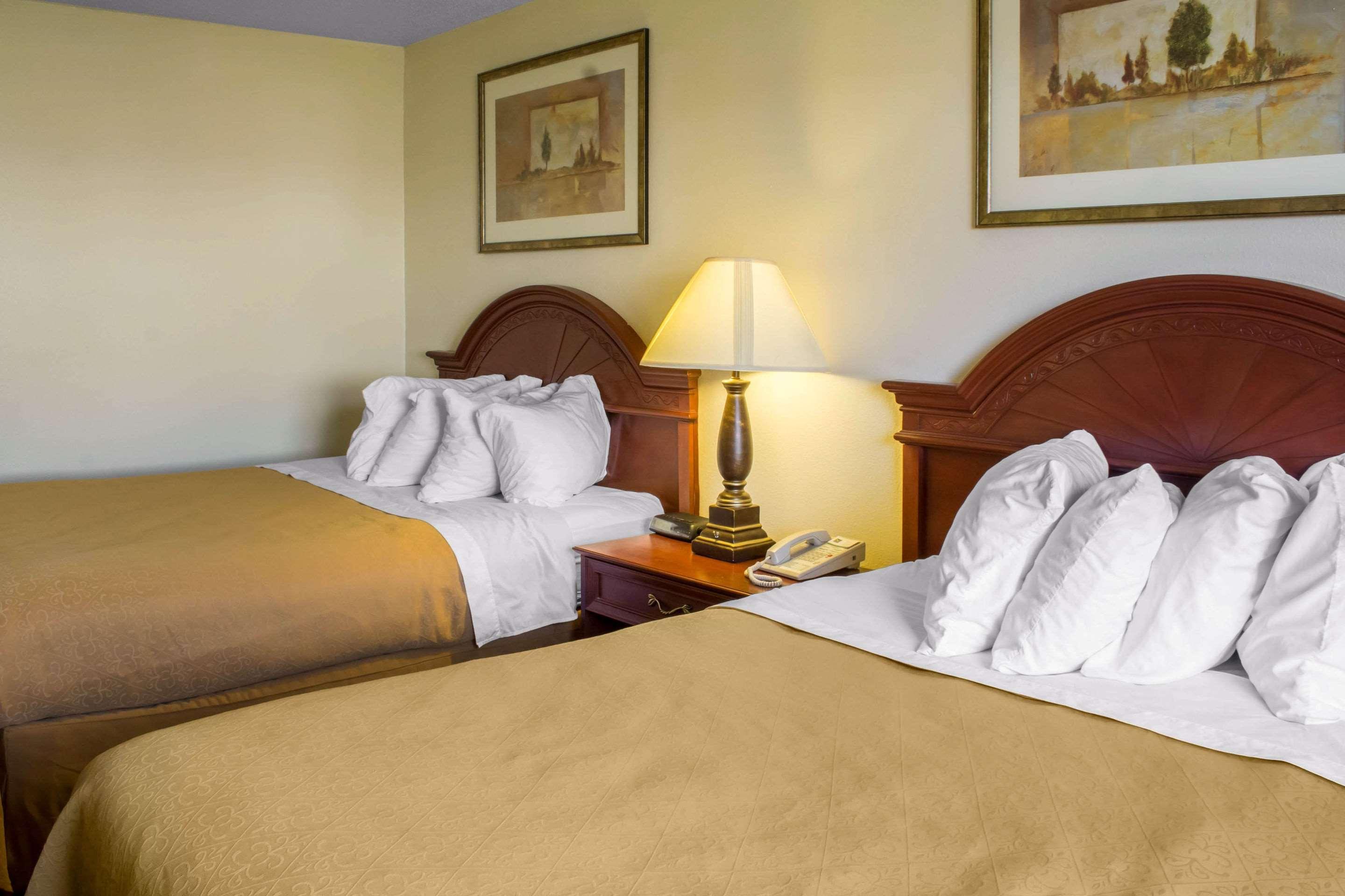 Quality Inn & Suites Sioux City Bagian luar foto