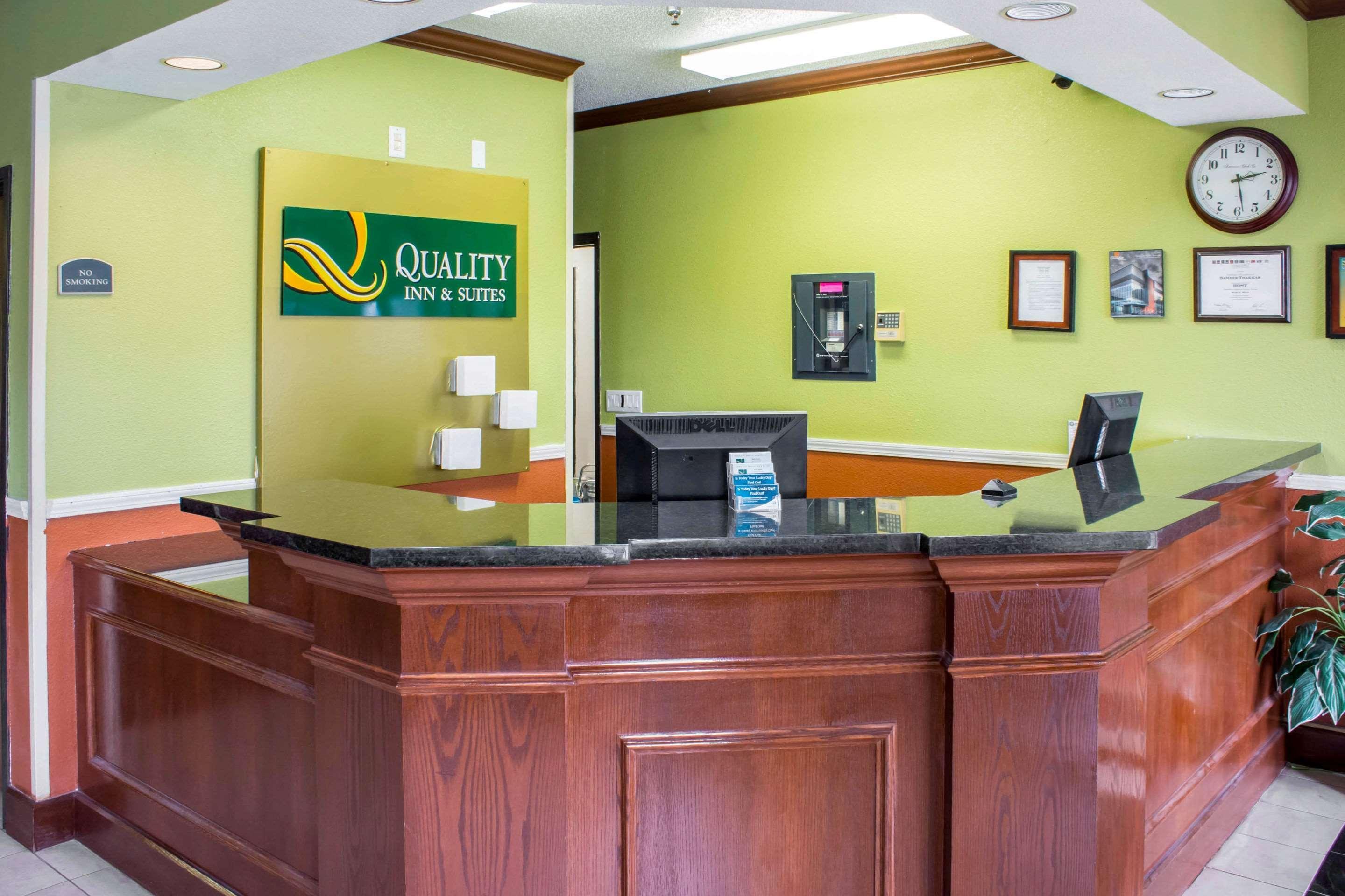 Quality Inn & Suites Sioux City Bagian luar foto